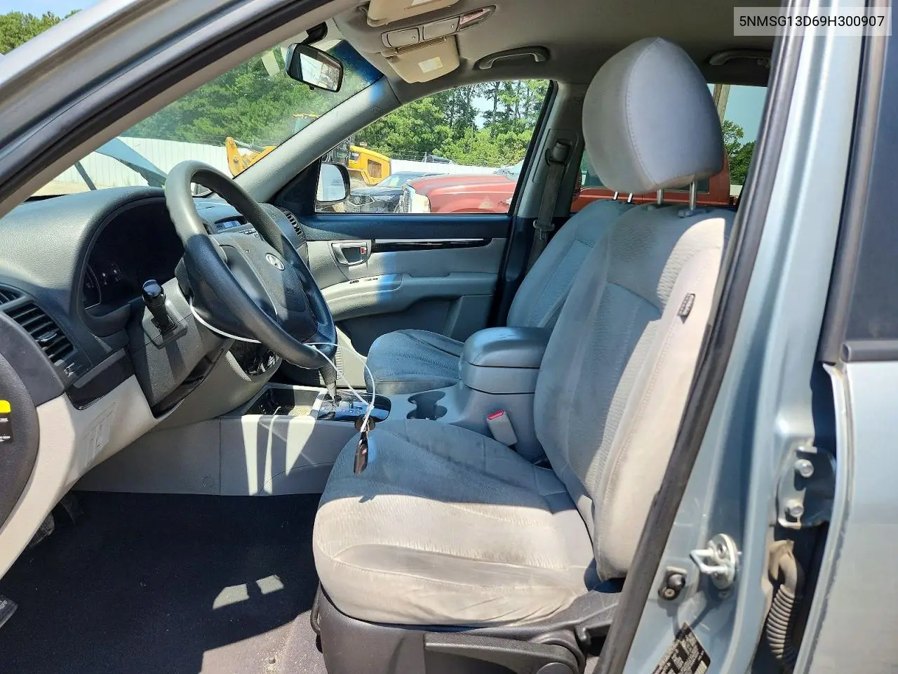 2009 Hyundai Santa Fe Gls VIN: 5NMSG13D69H300907 Lot: 60956566
