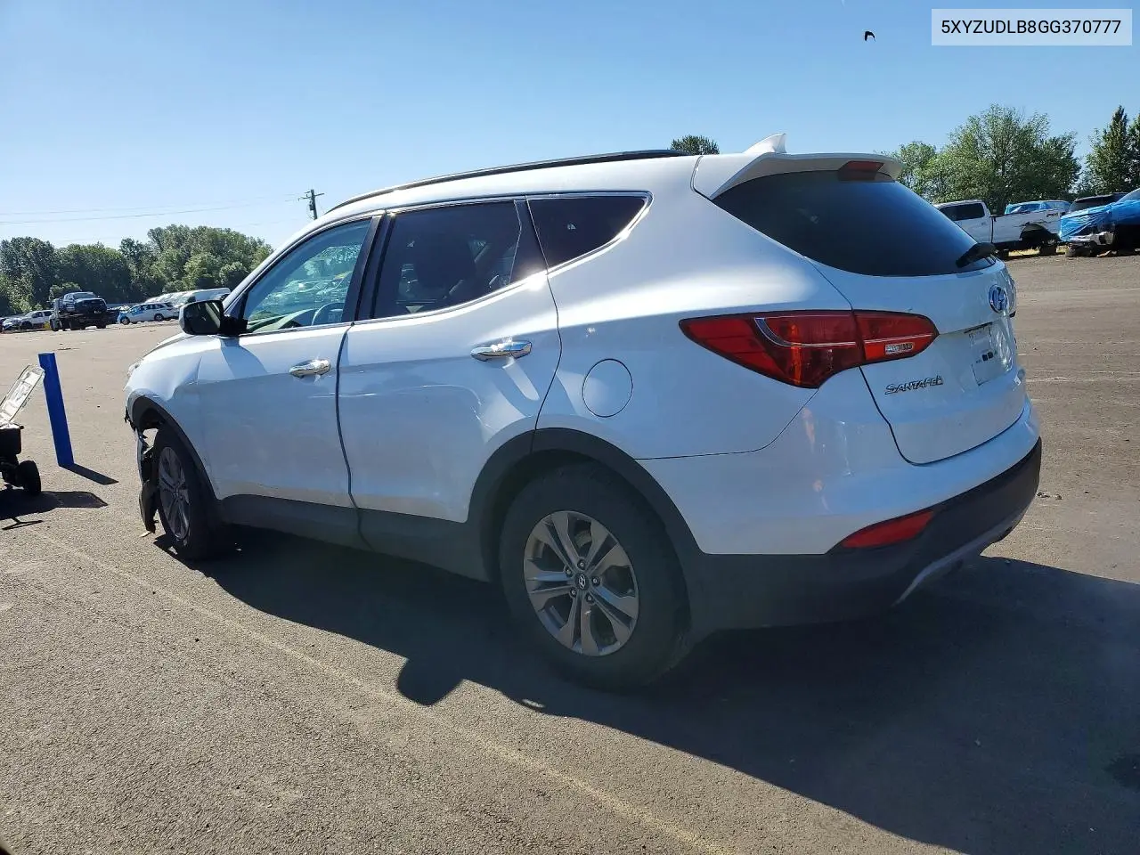 2016 Hyundai Santa Fe Sport 2.4L VIN: 5XYZUDLB8GG370777 Lot: 56978666