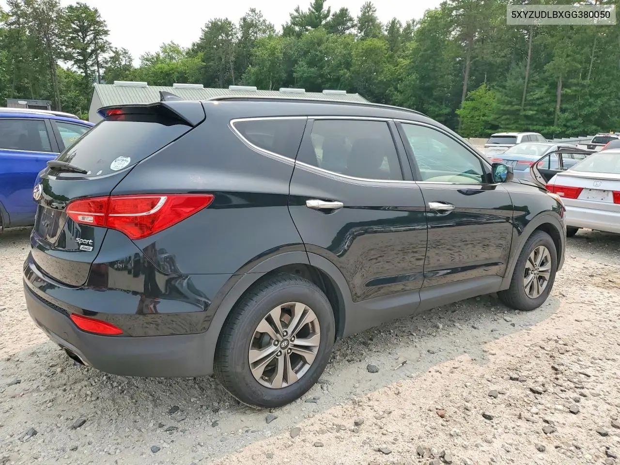 2016 Hyundai Santa Fe Sport 2.4L VIN: 5XYZUDLBXGG380050 Lot: 61183976