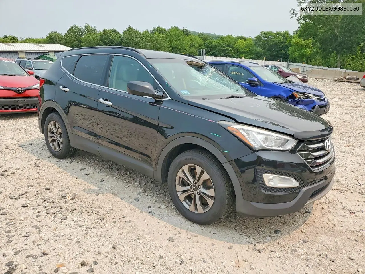 2016 Hyundai Santa Fe Sport 2.4L VIN: 5XYZUDLBXGG380050 Lot: 61183976