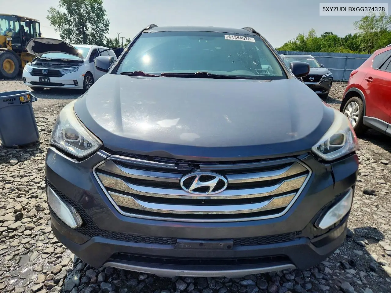 2016 Hyundai Santa Fe Sport 2.4L VIN: 5XYZUDLBXGG374328 Lot: 61344026