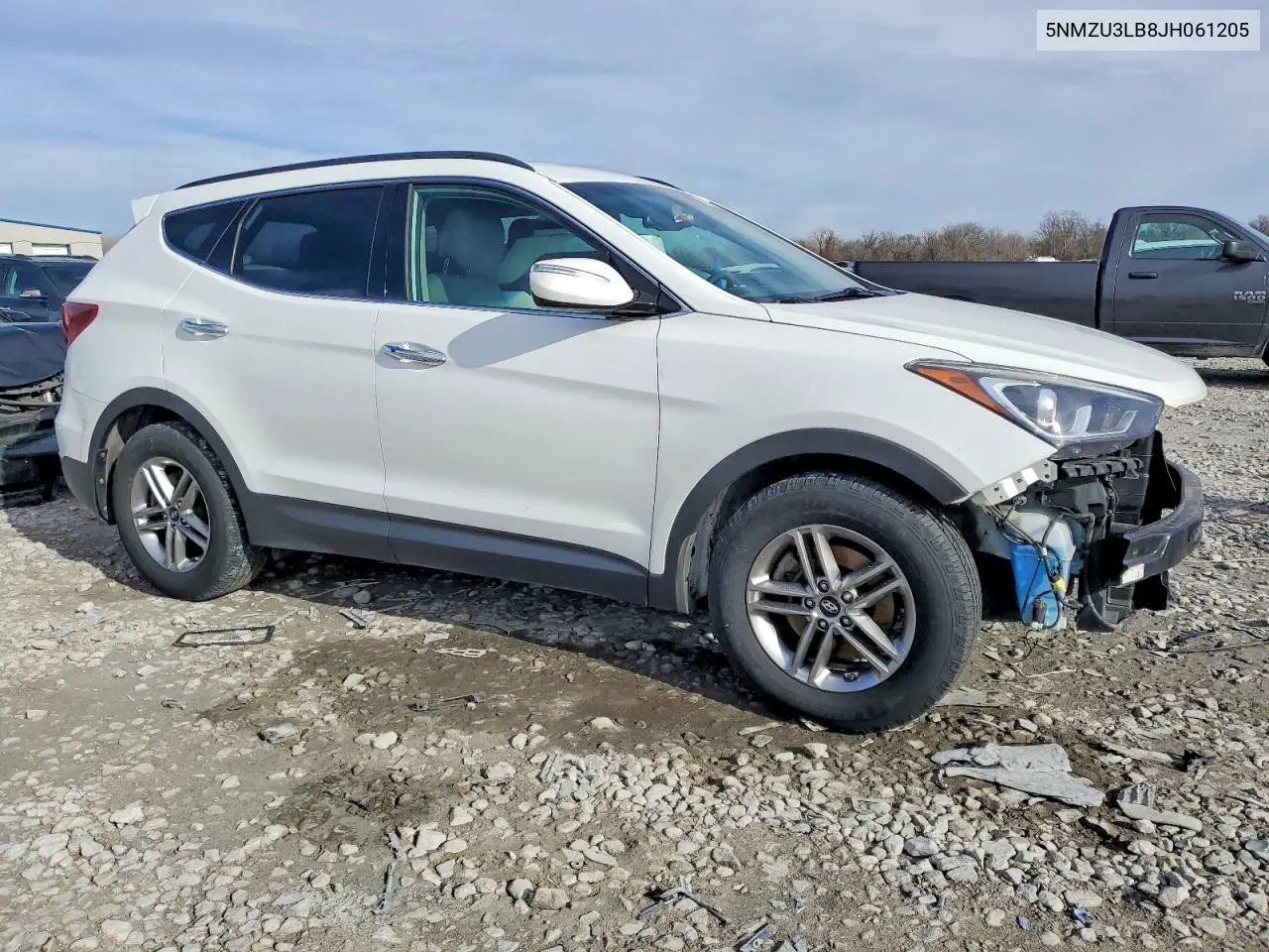 5NMZU3LB8JH061205 2018 Hyundai Santa Fe Sport