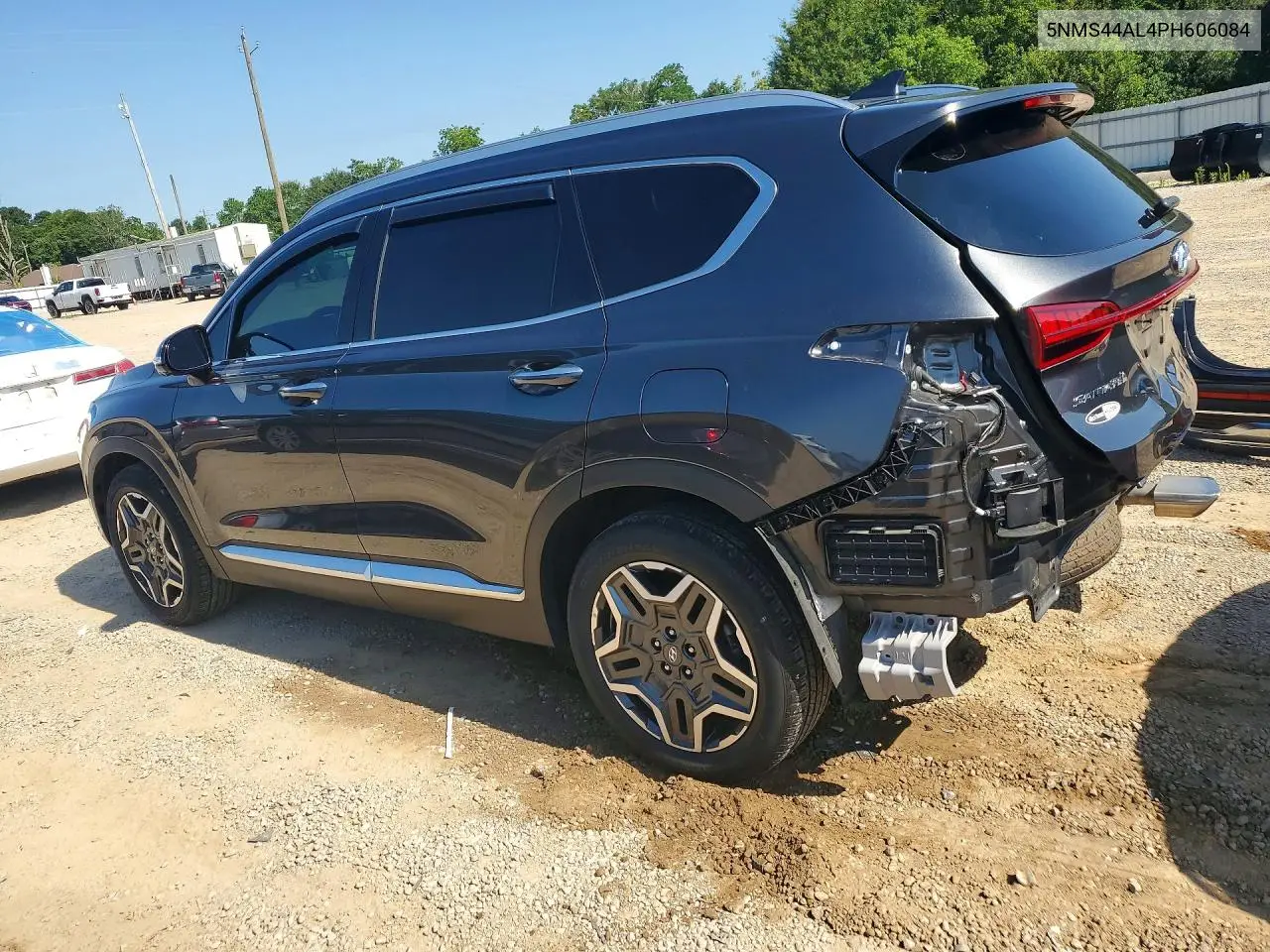 2023 Hyundai Santa Fe Limited VIN: 5NMS44AL4PH606084 Lot: 56648176