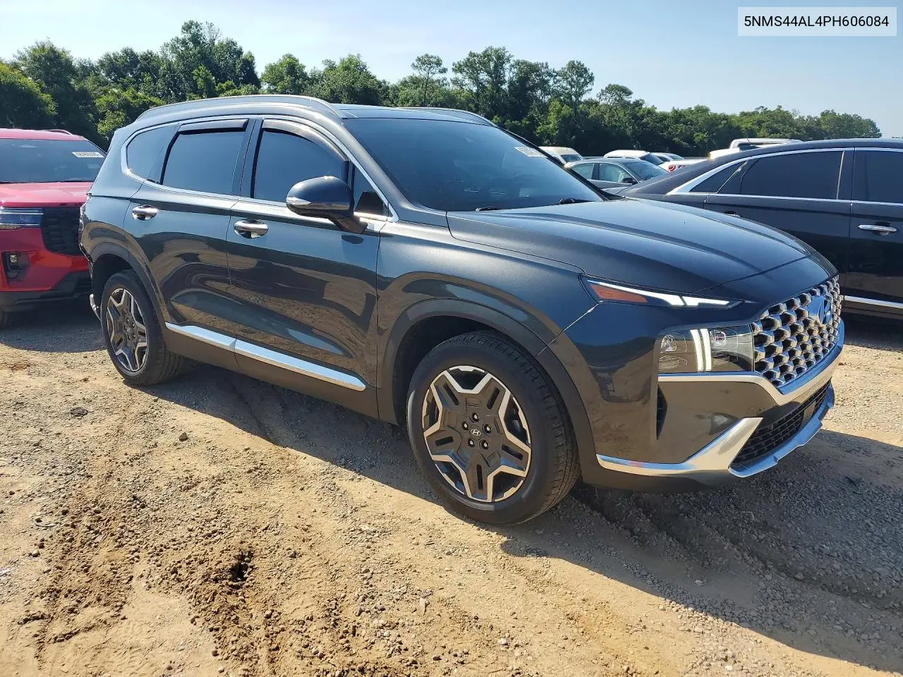 2023 Hyundai Santa Fe Limited VIN: 5NMS44AL4PH606084 Lot: 56648176