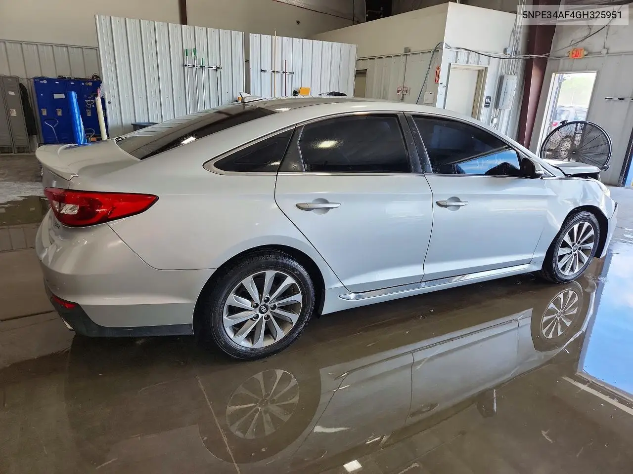 2016 Hyundai Sonata Sport VIN: 5NPE34AF4GH325951 Lot: 61323276