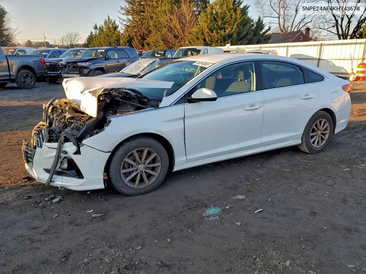 5NPE24AF4KH743678 2019 Hyundai Sonata Se
