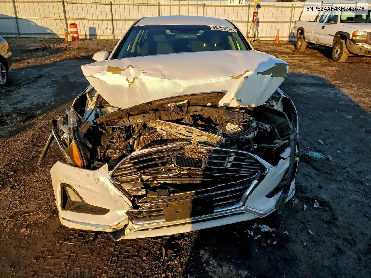 5NPE24AF4KH743678 2019 Hyundai Sonata Se