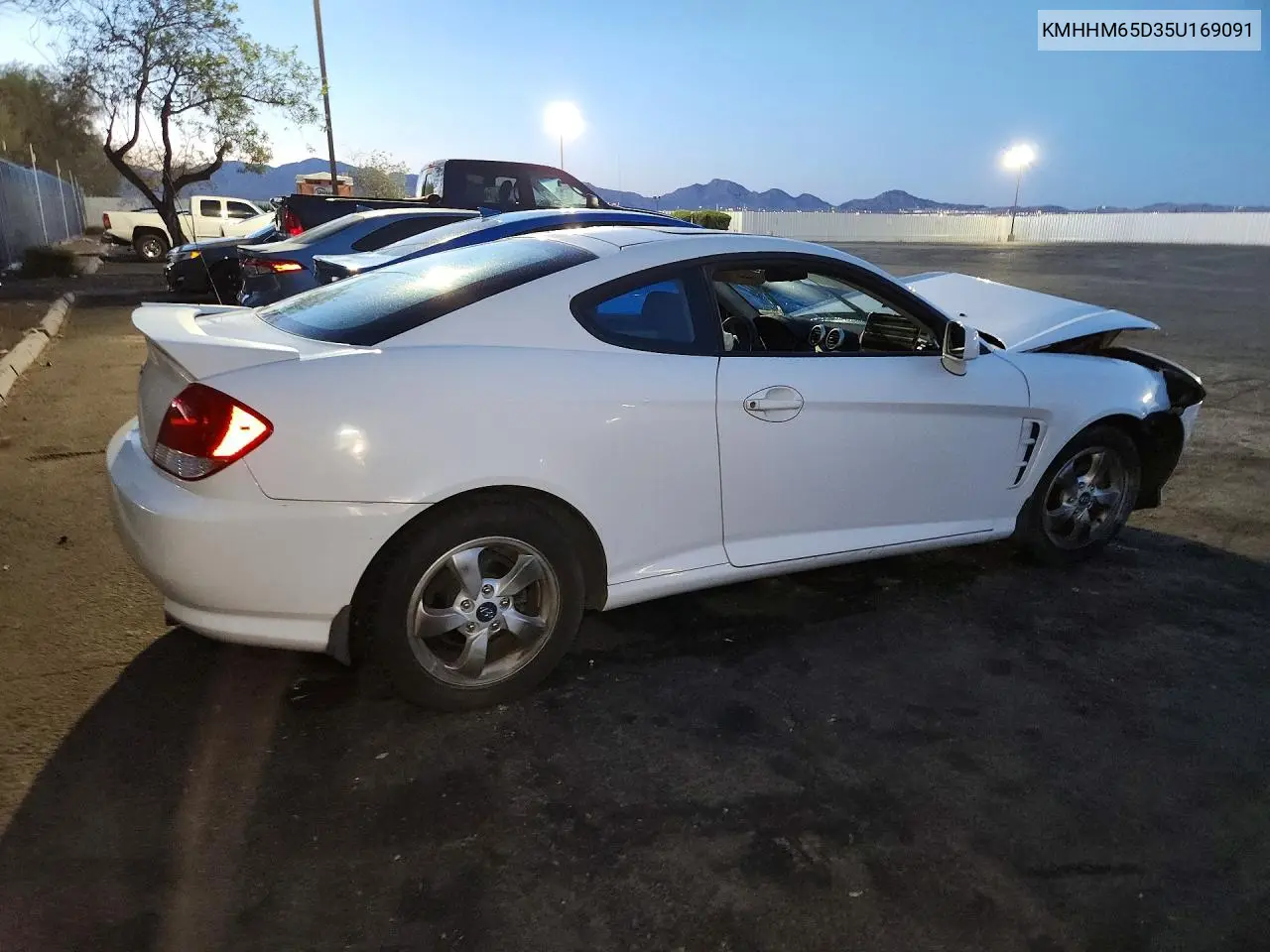2005 Hyundai Tiburon VIN: KMHHM65D35U169091 Lot: 59200726