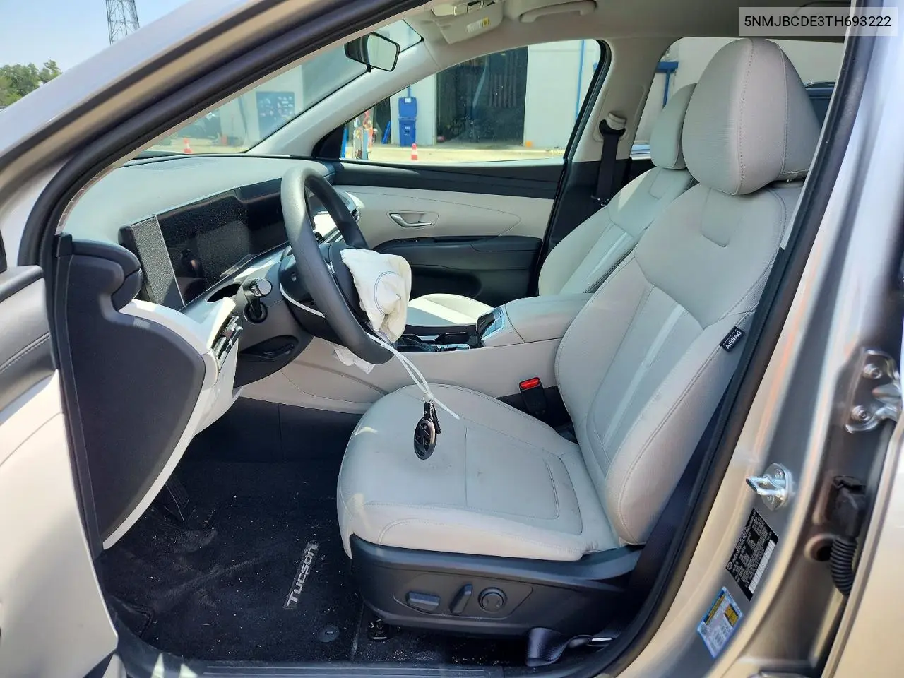 2026 Hyundai Tucson Sel VIN: 5NMJBCDE3TH693222 Lot: 61153286