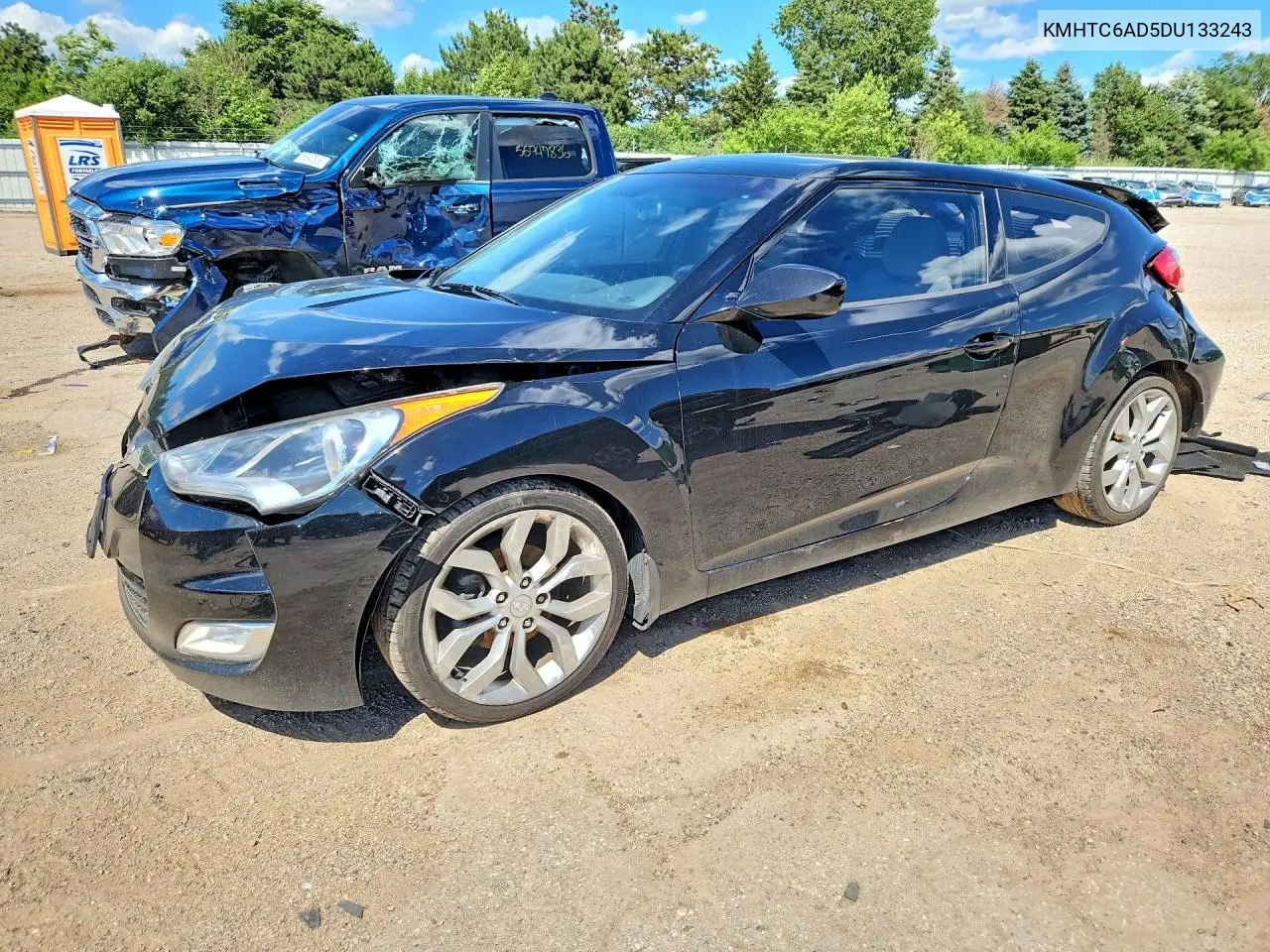 2013 Hyundai Veloster Base VIN: KMHTC6AD5DU133243 Lot: 56786546