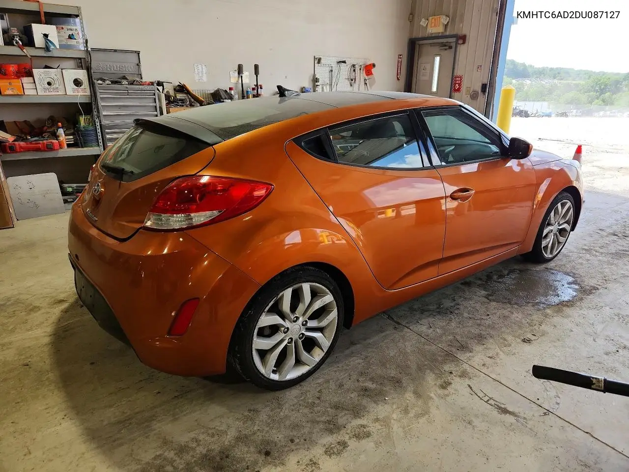 2013 Hyundai Veloster Base VIN: KMHTC6AD2DU087127 Lot: 59098646