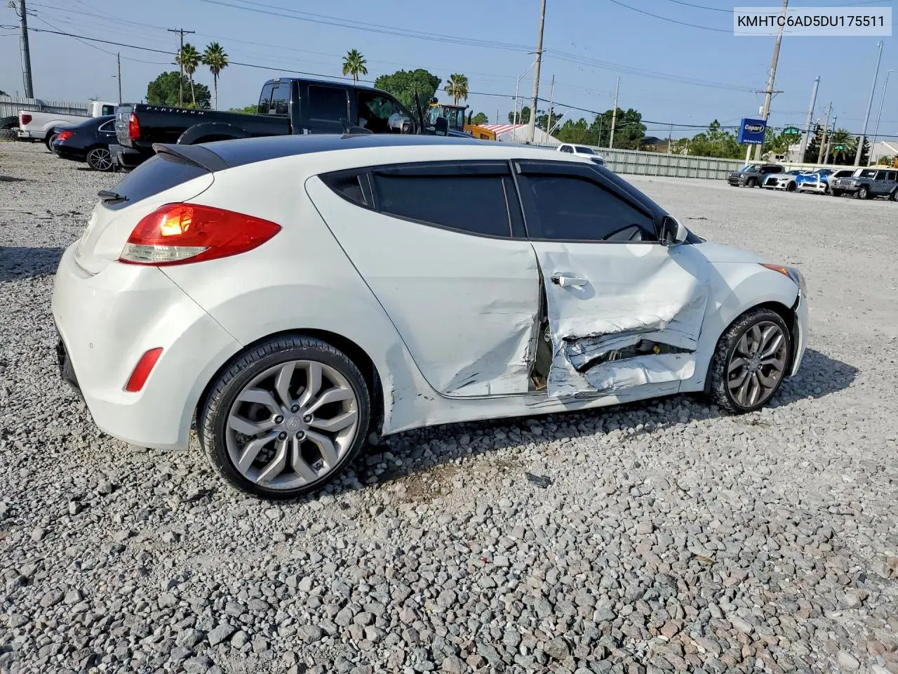 2013 Hyundai Veloster Base VIN: KMHTC6AD5DU175511 Lot: 60494216