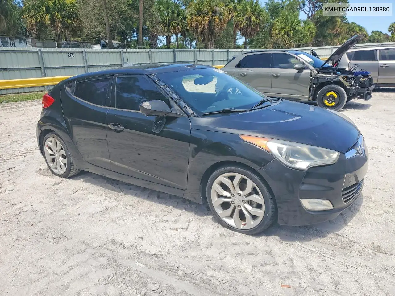 2013 Hyundai Veloster Base VIN: KMHTC6AD9DU130880 Lot: 60567276