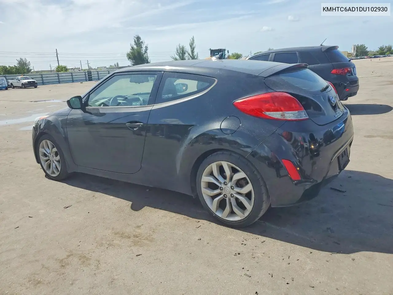 2013 Hyundai Veloster Base VIN: KMHTC6AD1DU102930 Lot: 61288876