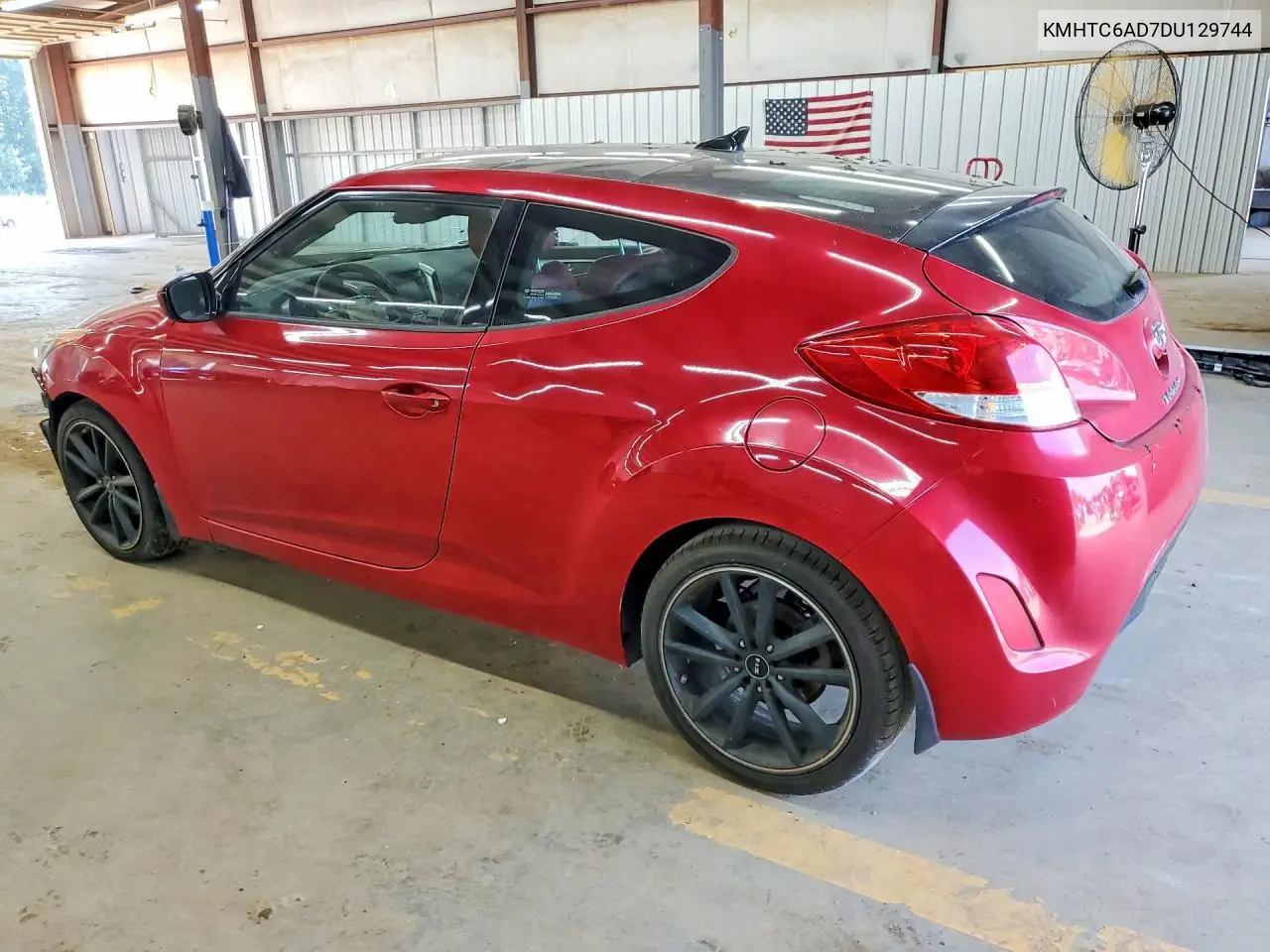 2013 Hyundai Veloster Base VIN: KMHTC6AD7DU129744 Lot: 61699796