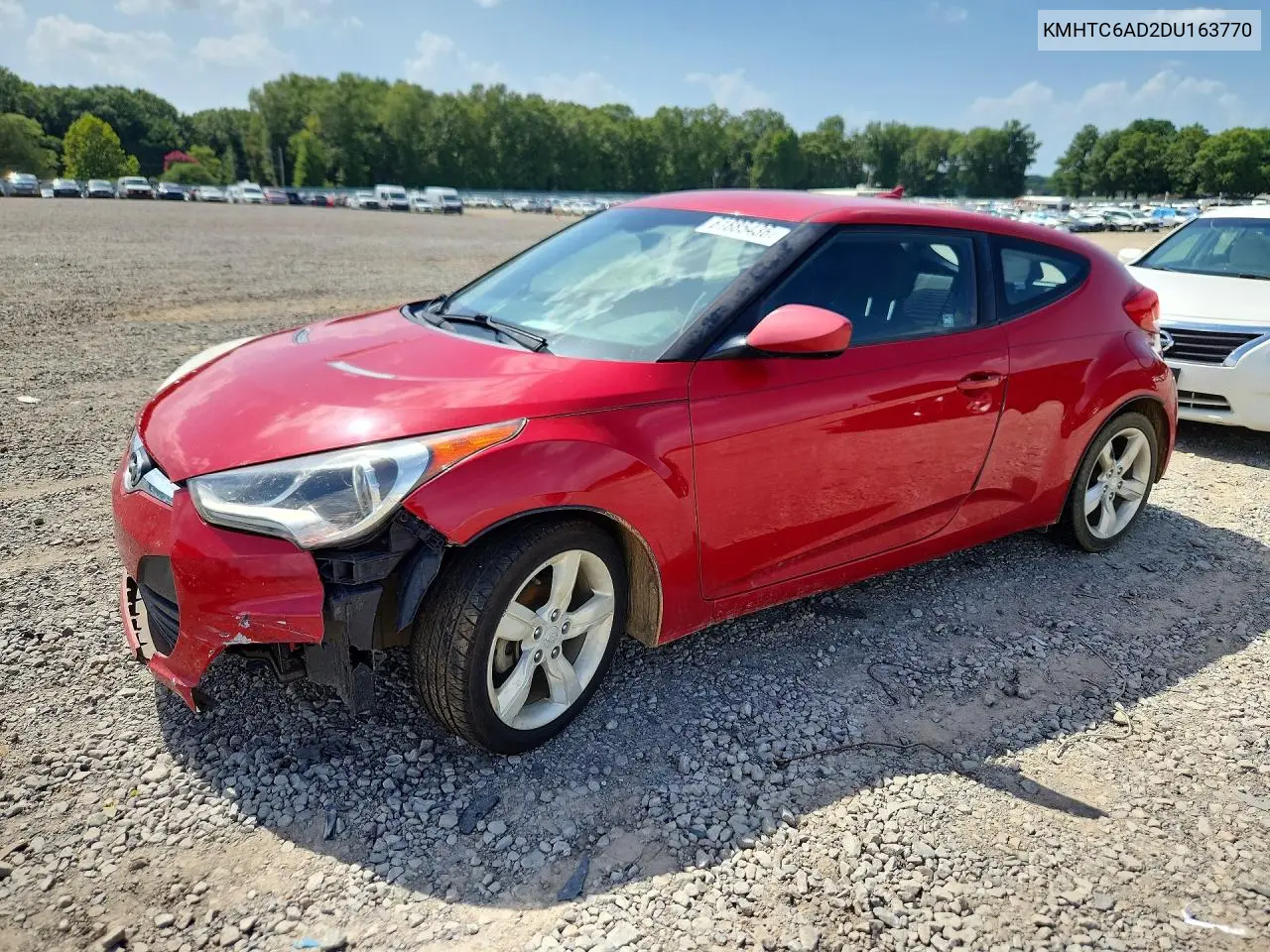 2013 Hyundai Veloster Base VIN: KMHTC6AD2DU163770 Lot: 61885436