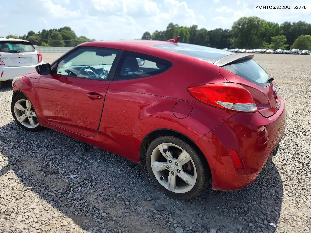 2013 Hyundai Veloster Base VIN: KMHTC6AD2DU163770 Lot: 61885436