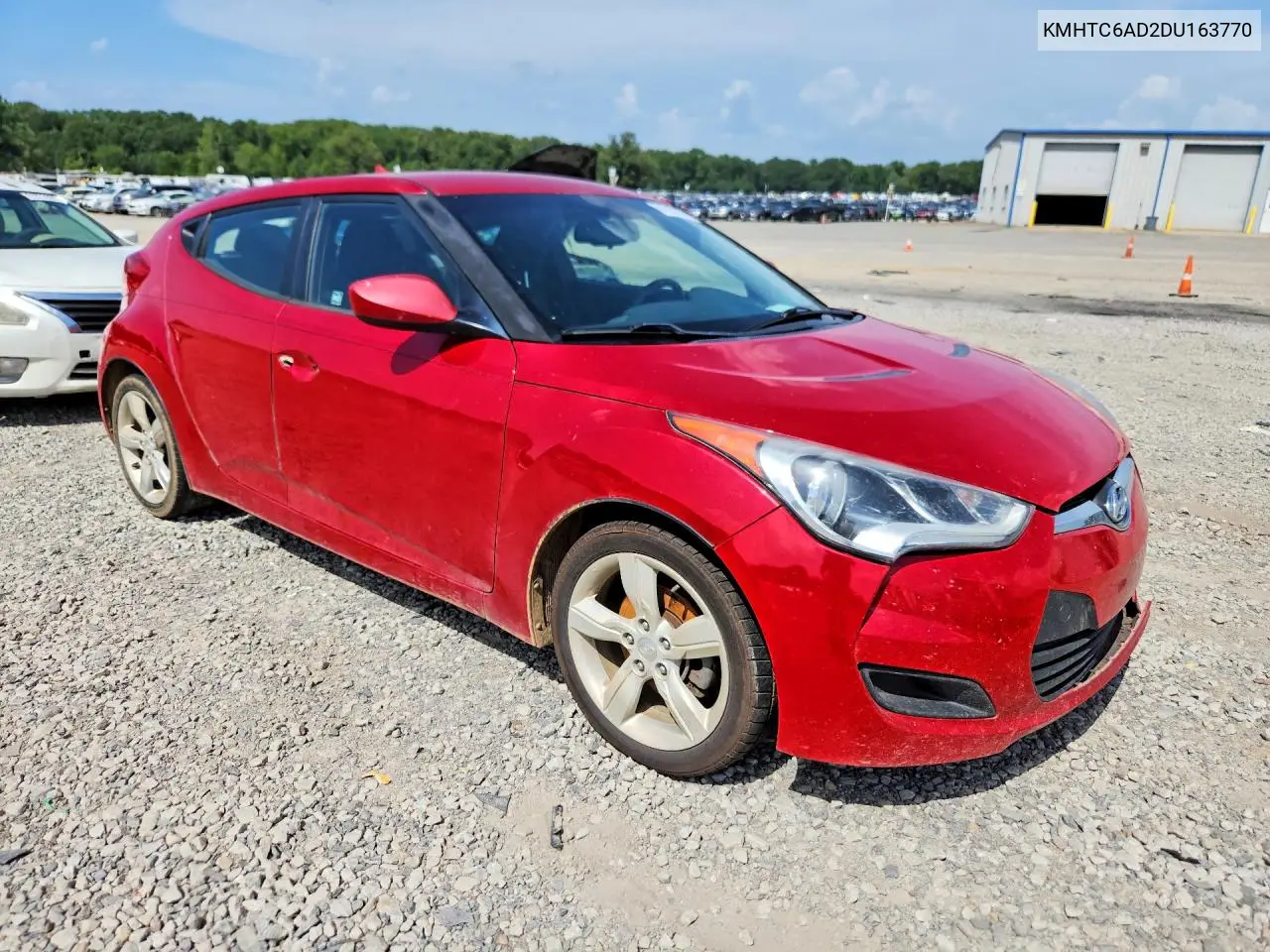 2013 Hyundai Veloster Base VIN: KMHTC6AD2DU163770 Lot: 61885436
