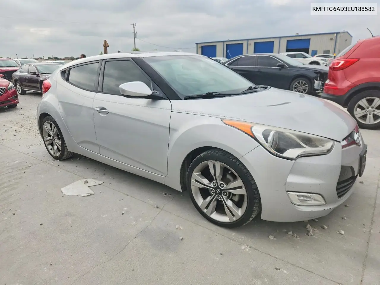 2014 Hyundai Veloster Base VIN: KMHTC6AD3EU188582 Lot: 57401106