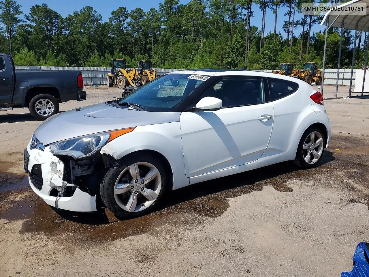 2014 Hyundai Veloster Base VIN: KMHTC6AD0EU210781 Lot: 61090526