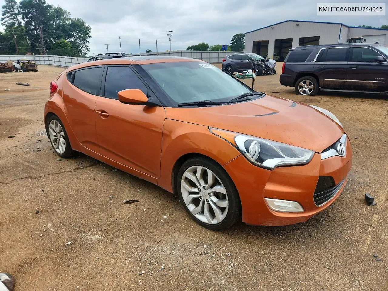 2015 Hyundai Veloster Base VIN: KMHTC6AD6FU244046 Lot: 57309616