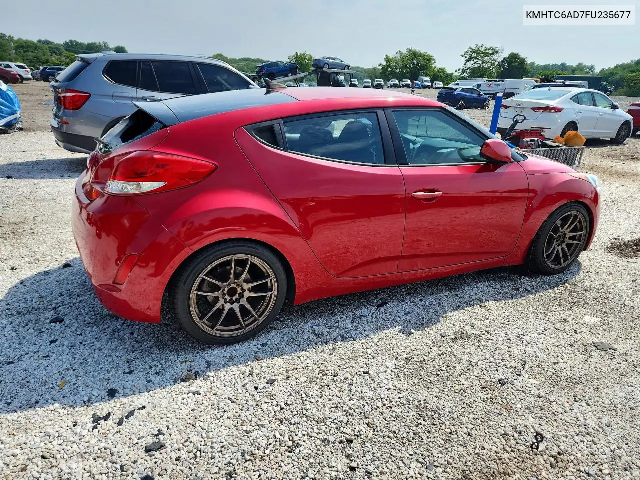 2015 Hyundai Veloster Base VIN: KMHTC6AD7FU235677 Lot: 60208446