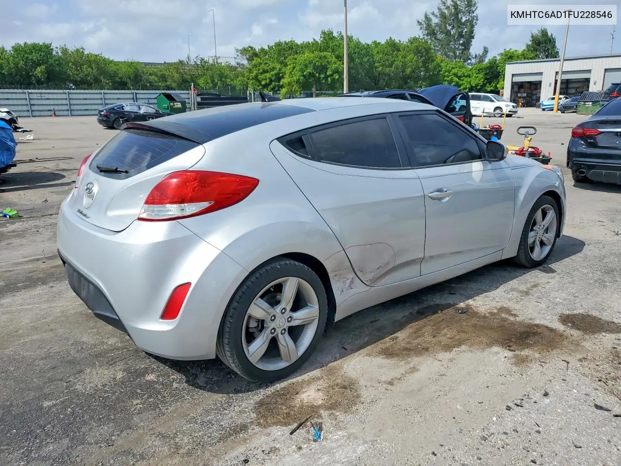 2015 Hyundai Veloster Base VIN: KMHTC6AD1FU228546 Lot: 60804436