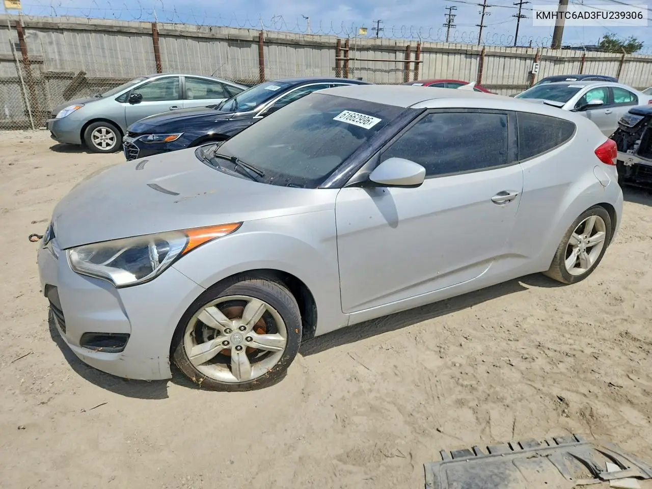 2015 Hyundai Veloster Base VIN: KMHTC6AD3FU239306 Lot: 61662996