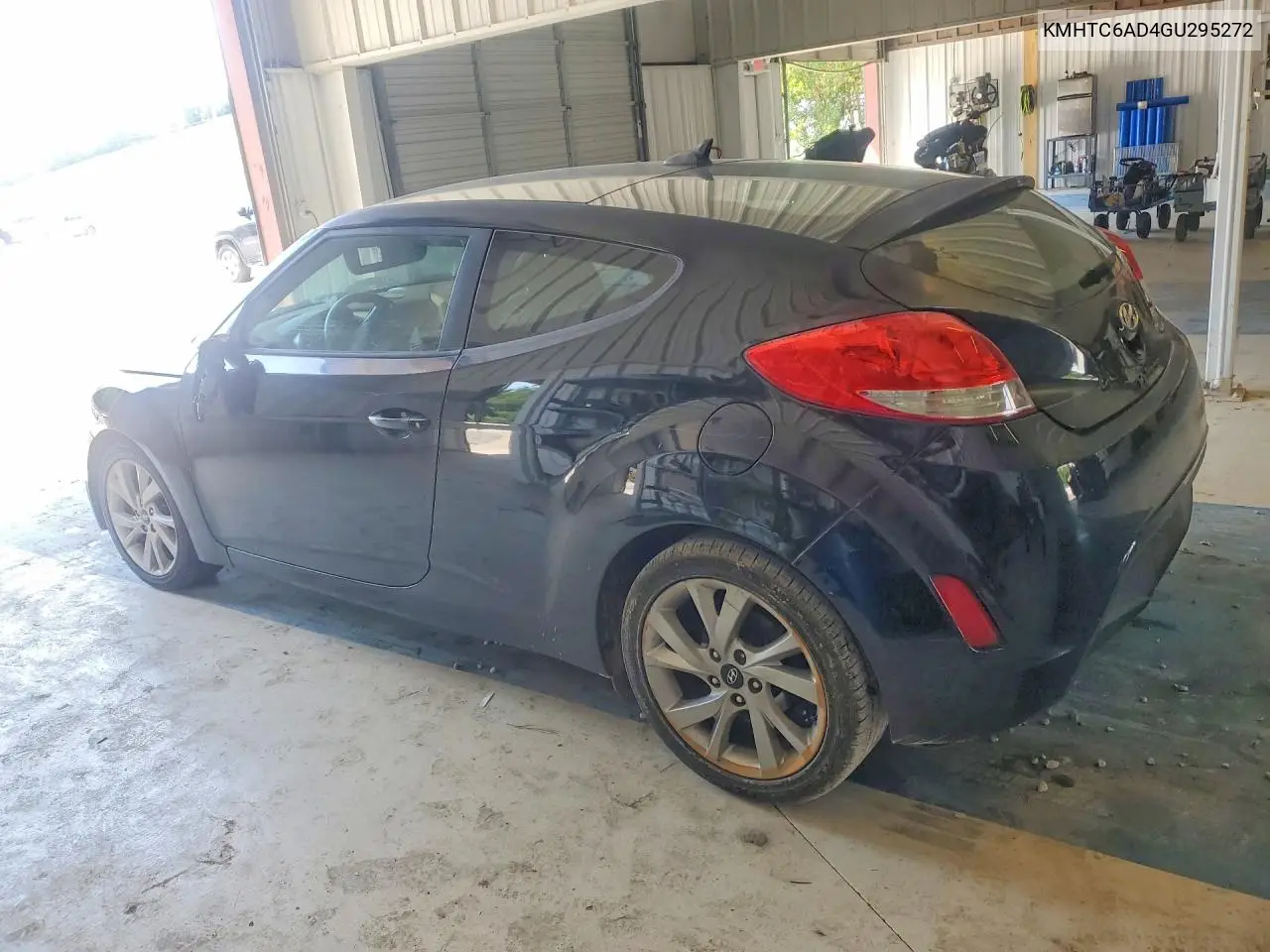 2016 Hyundai Veloster Base VIN: KMH1C6AD4GU295272 Lot: 41634146