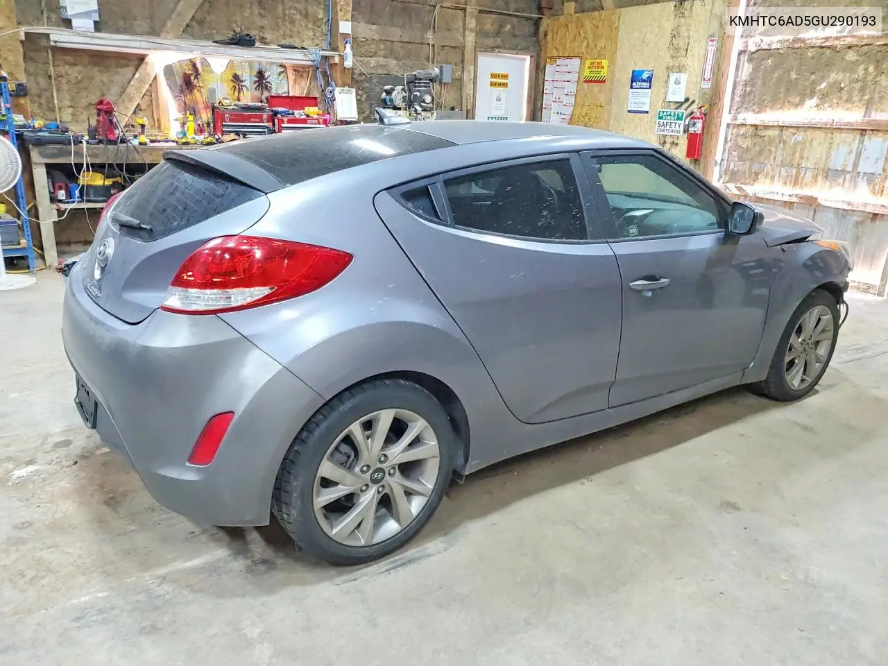 2016 Hyundai Veloster Base VIN: KMHTC6AD5GU290193 Lot: 59008796