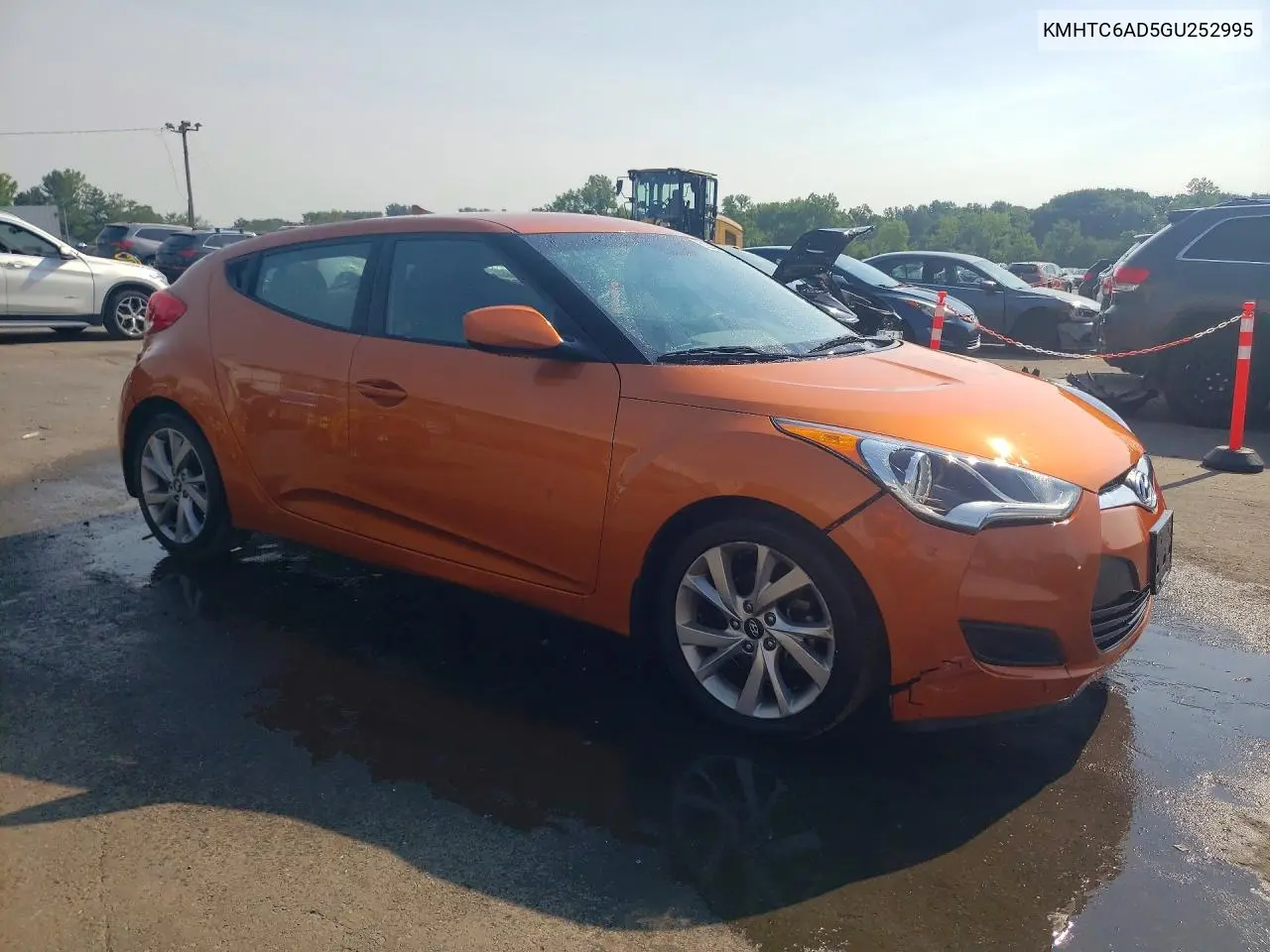 2016 Hyundai Veloster Base VIN: KMHTC6AD5GU252995 Lot: 60233086