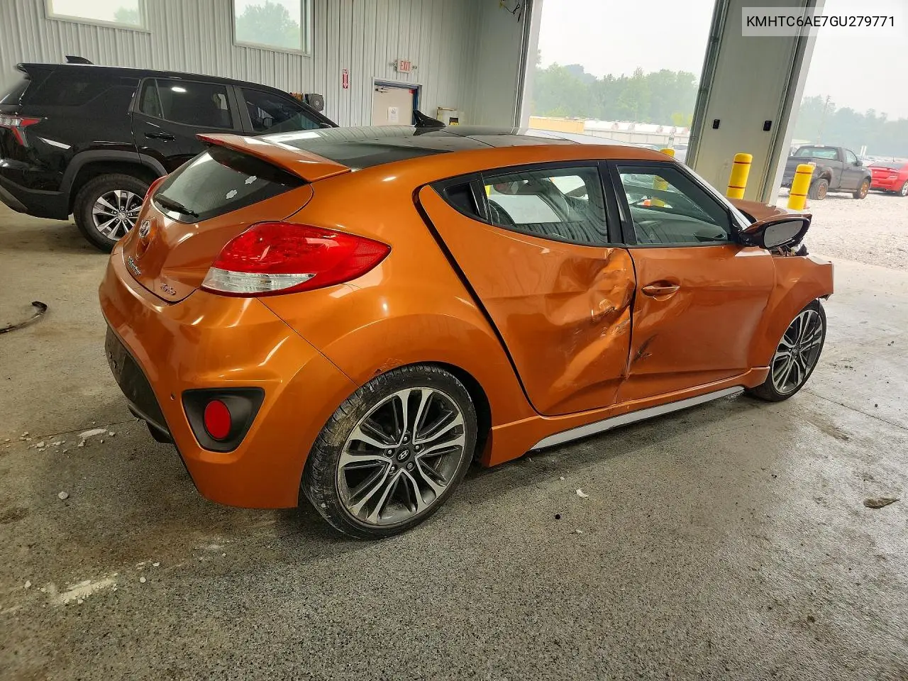 2016 Hyundai Veloster Turbo VIN: KMHTC6AE7GU279771 Lot: 61341076