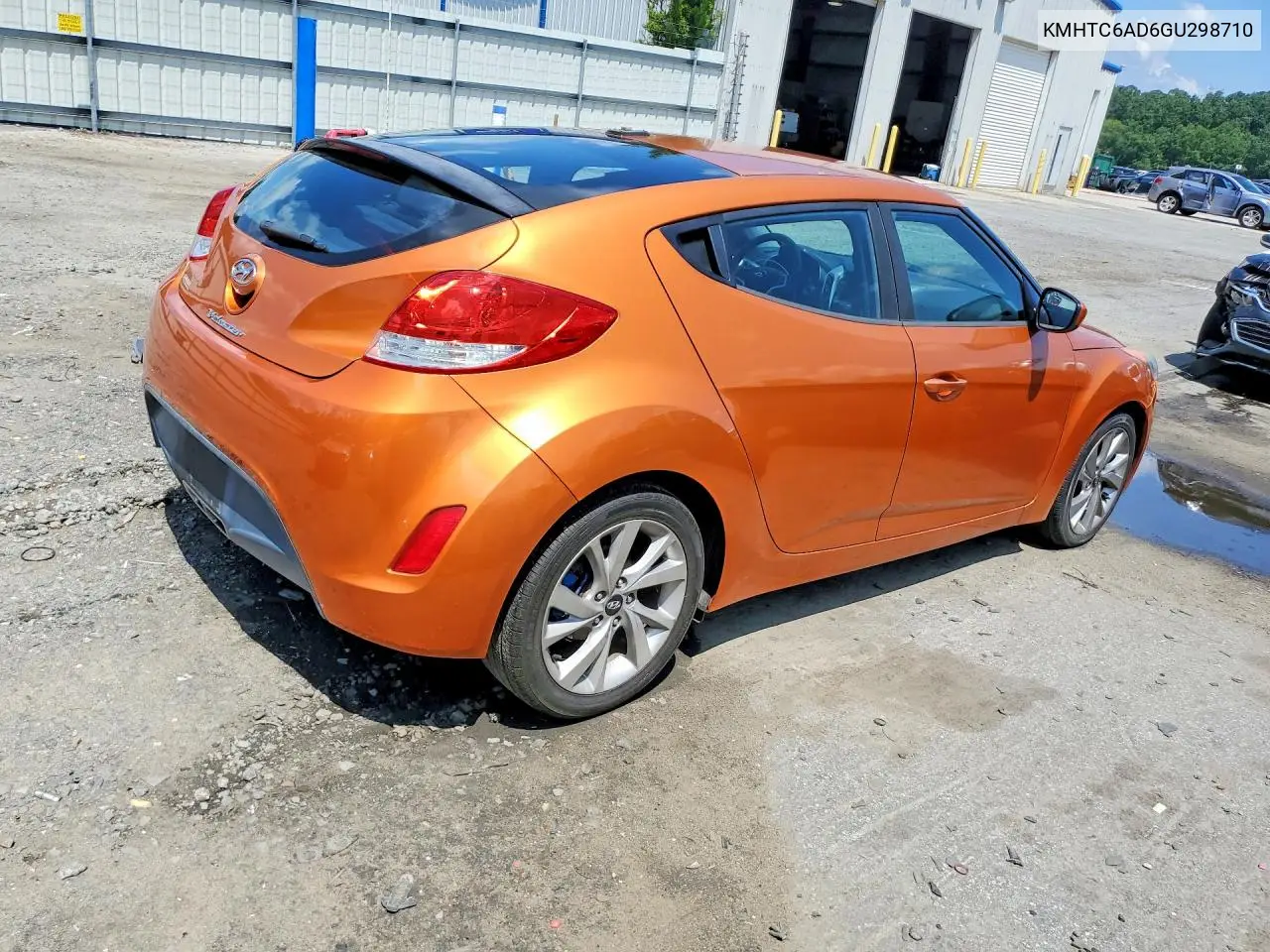 2016 Hyundai Veloster Base VIN: KMHTC6AD6GU298710 Lot: 61714726