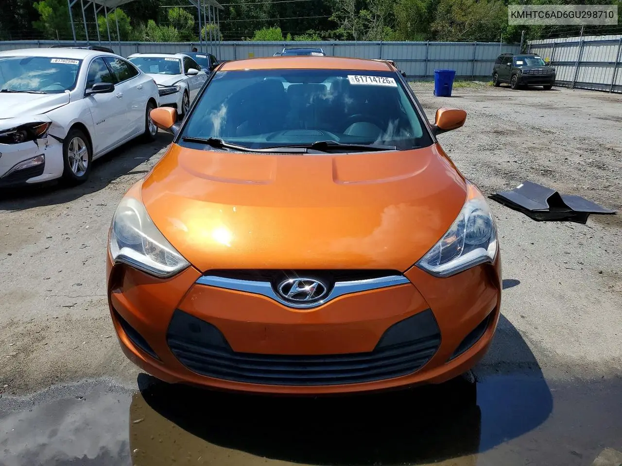 2016 Hyundai Veloster Base VIN: KMHTC6AD6GU298710 Lot: 61714726