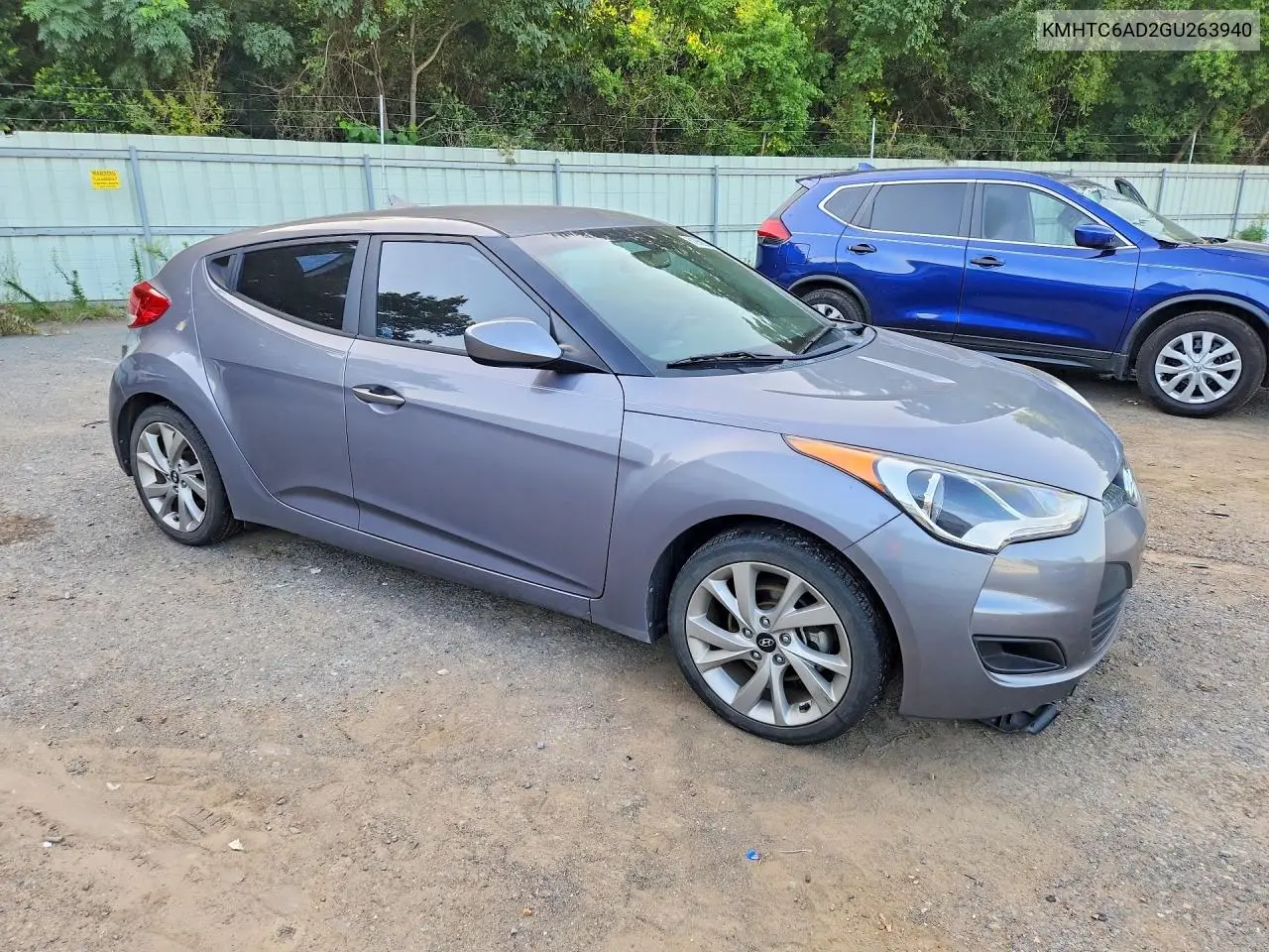 2016 Hyundai Veloster Base VIN: KMHTC6AD2GU263940 Lot: 61959976