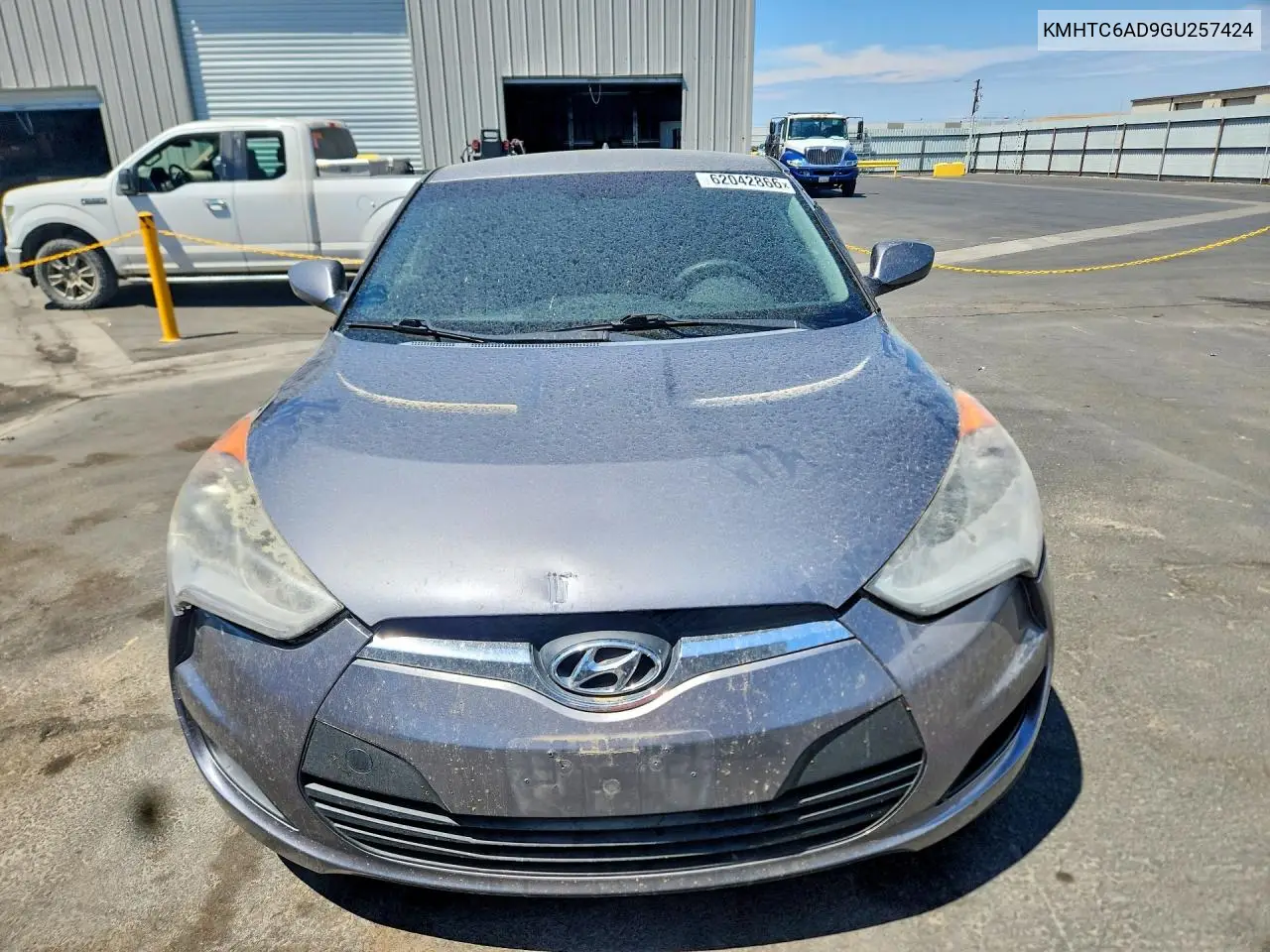 2016 Hyundai Veloster Base VIN: KMHTC6AD9GU257424 Lot: 62042866