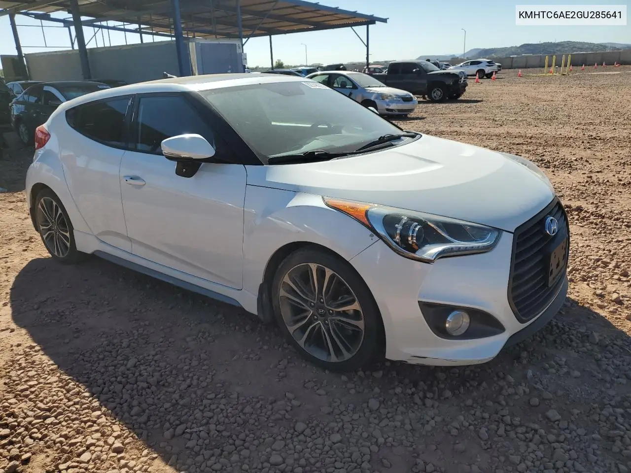 KMHTC6AE2GU285641 2016 Hyundai Veloster Turbo