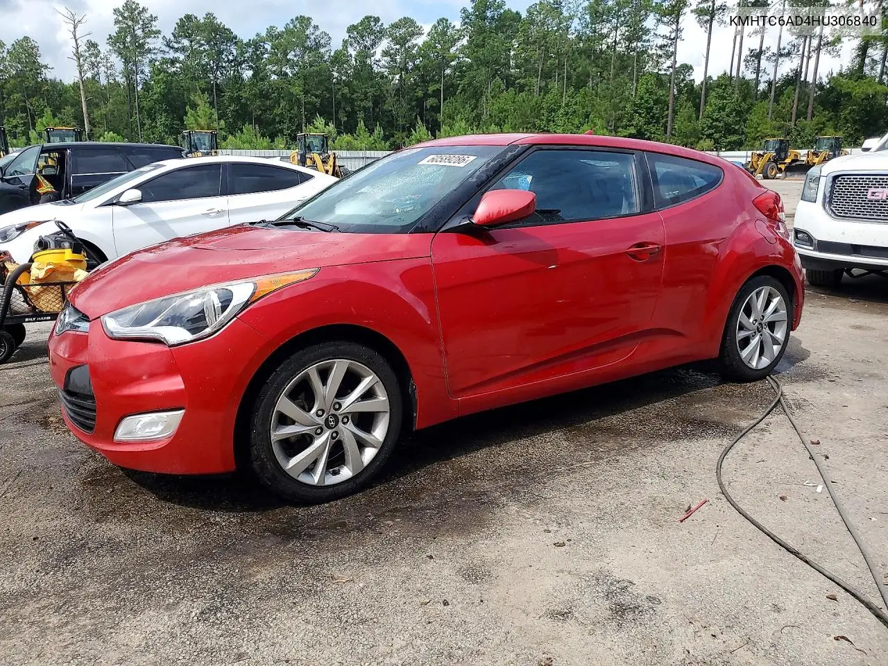 2017 Hyundai Veloster Base VIN: KMHTC6AD4HU306840 Lot: 60589286