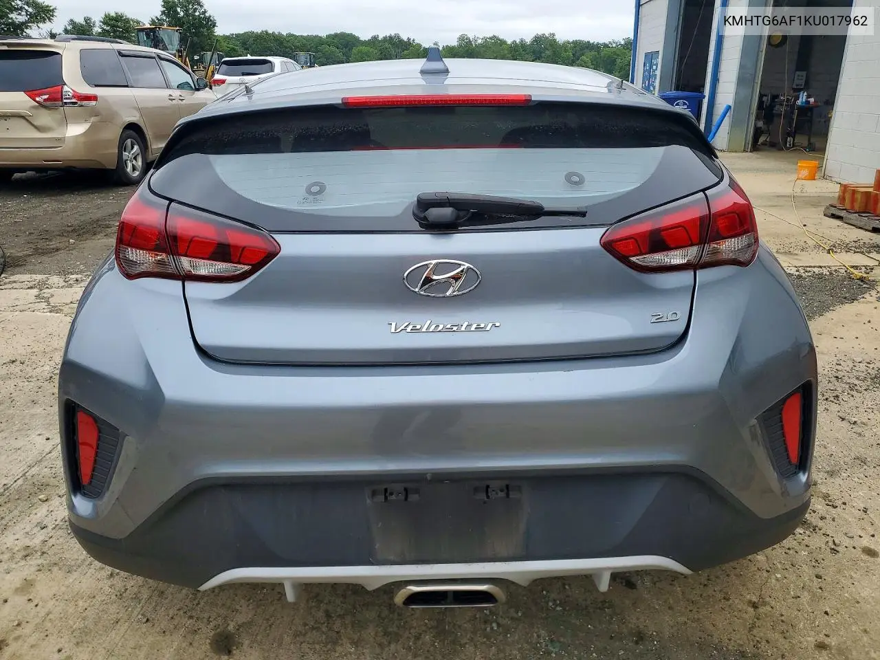 2019 Hyundai Veloster 2.0L VIN: KMHTG6AF1KU017962 Lot: 60129786