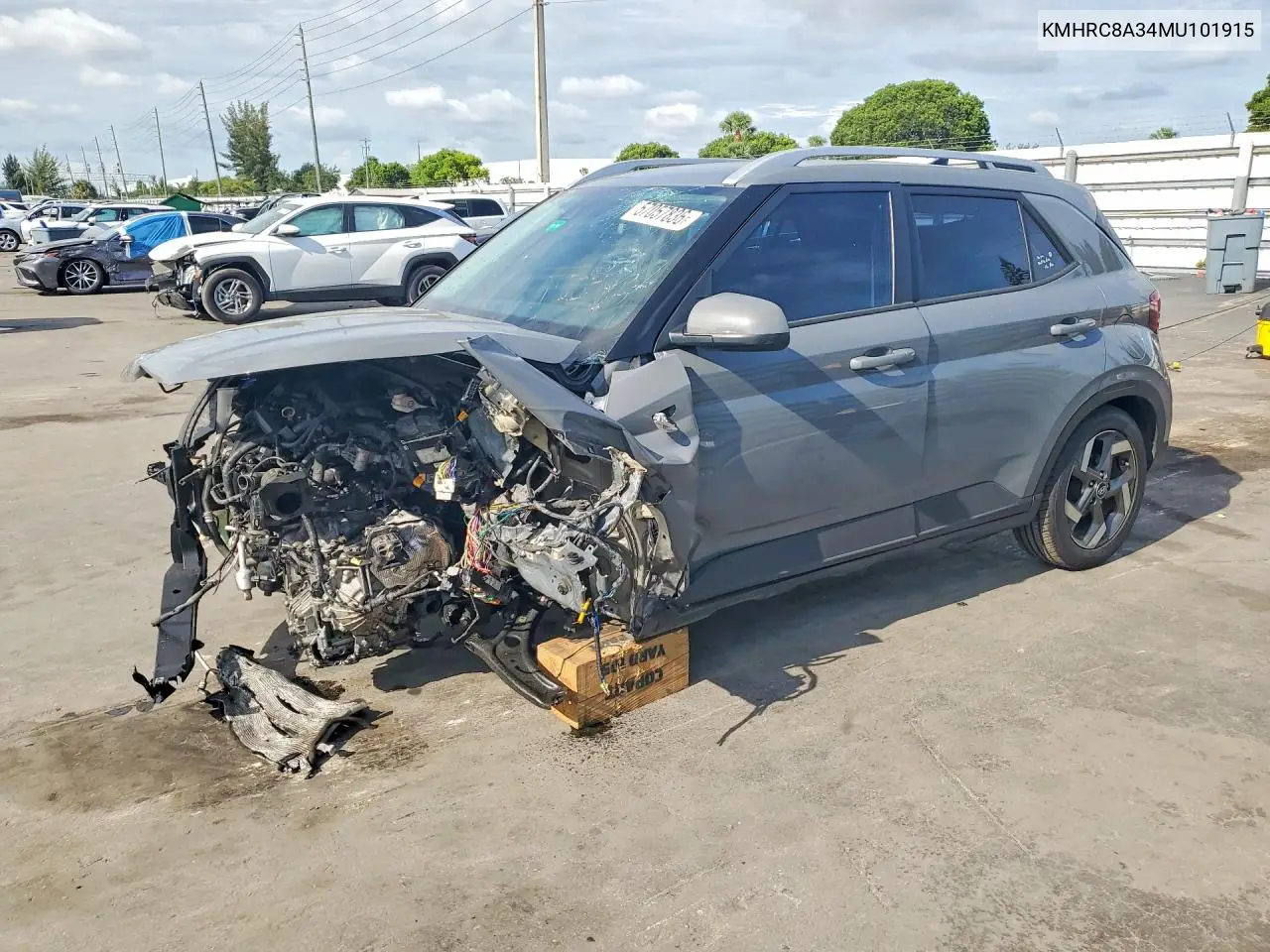 2021 Hyundai Venue Sel VIN: KMHRC8A34MU101915 Lot: 57057836