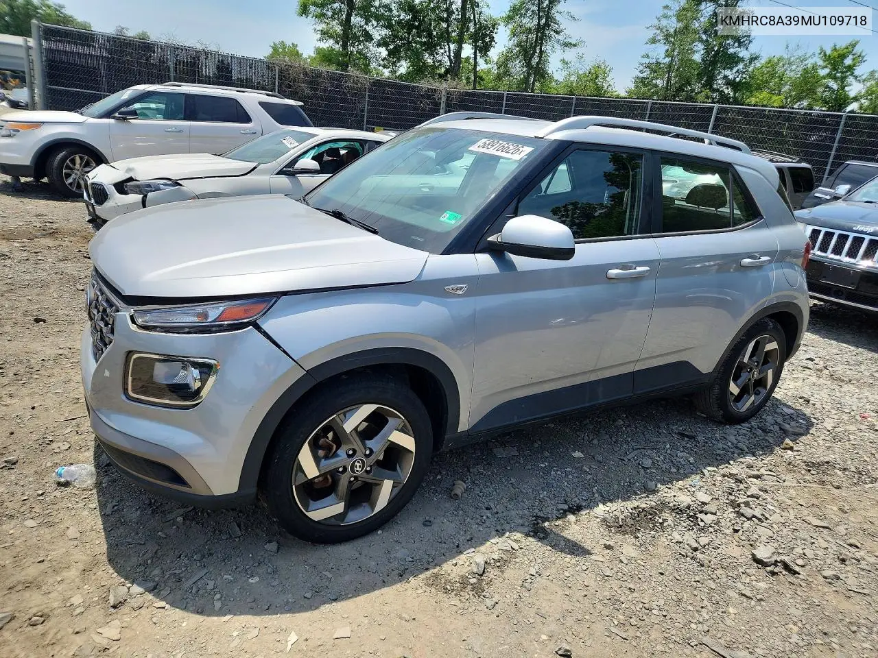 2021 Hyundai Venue Sel VIN: KMHRC8A39MU109718 Lot: 58916626