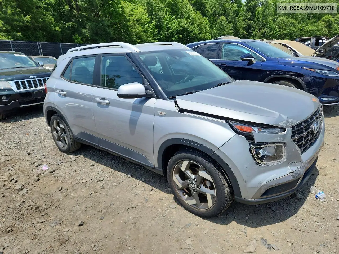 2021 Hyundai Venue Sel VIN: KMHRC8A39MU109718 Lot: 58916626