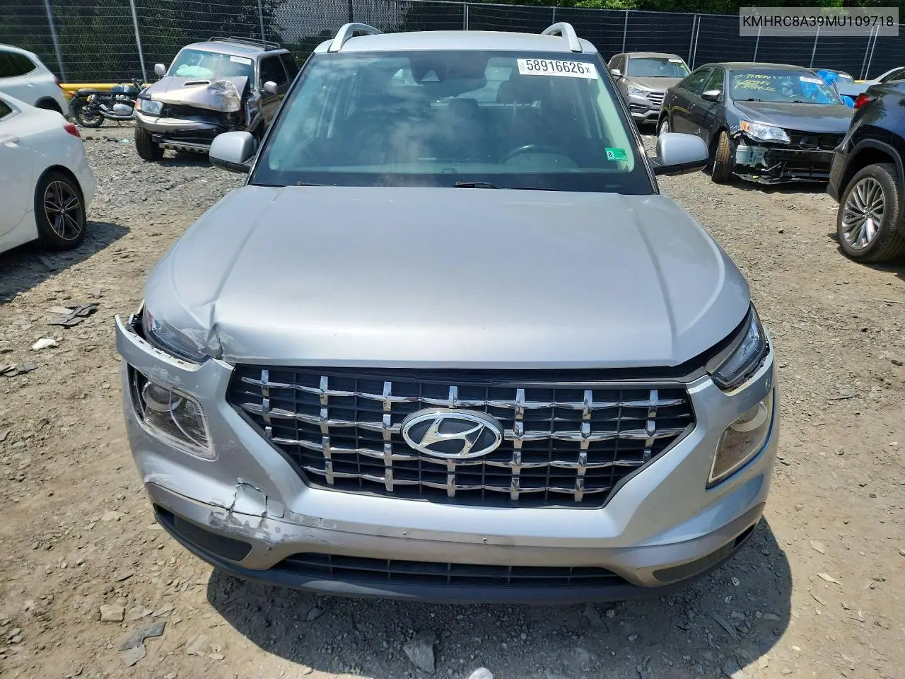 2021 Hyundai Venue Sel VIN: KMHRC8A39MU109718 Lot: 58916626