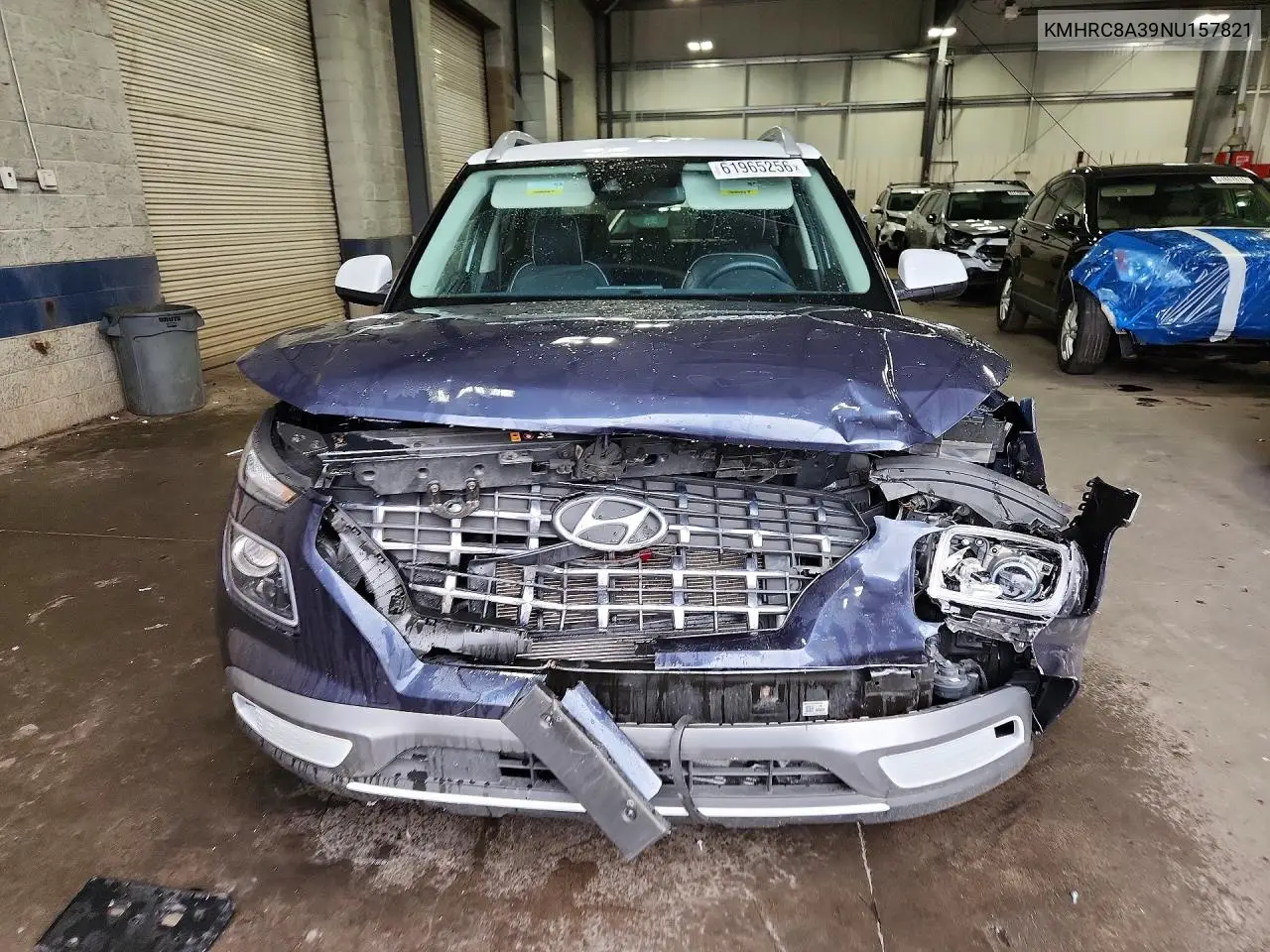 2022 Hyundai Venue Limited VIN: KMHRC8A39NU157821 Lot: 61965256