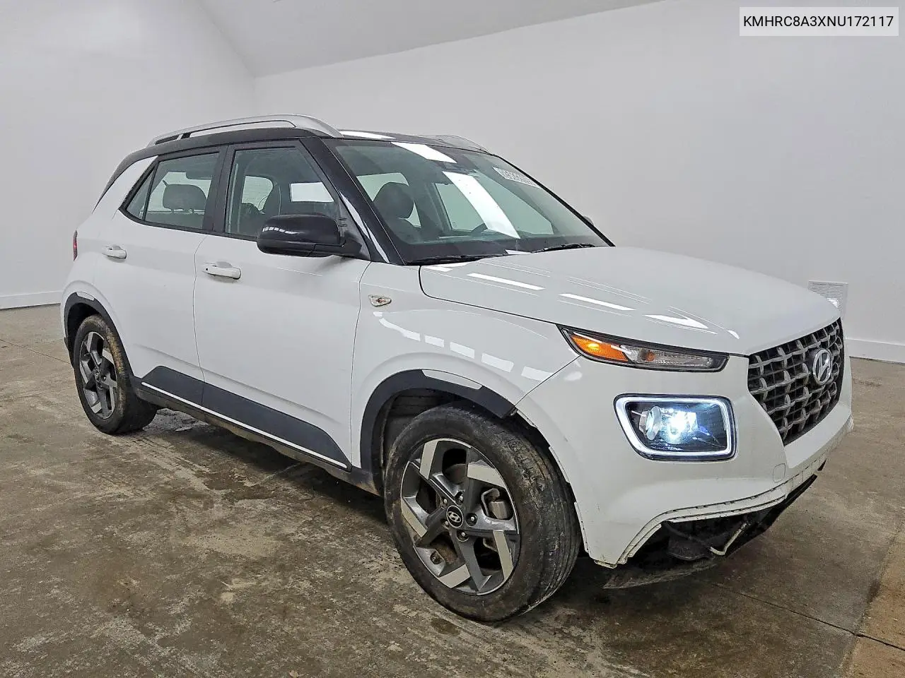 2022 Hyundai Venue Limited VIN: KMHRC8A3XNU172117 Lot: 85632695