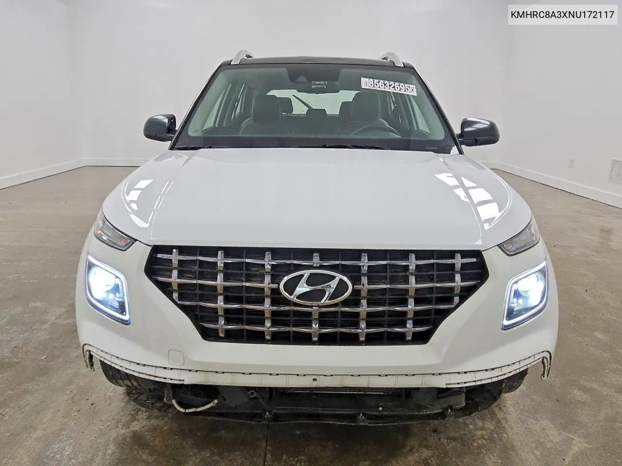2022 Hyundai Venue Limited VIN: KMHRC8A3XNU172117 Lot: 85632695