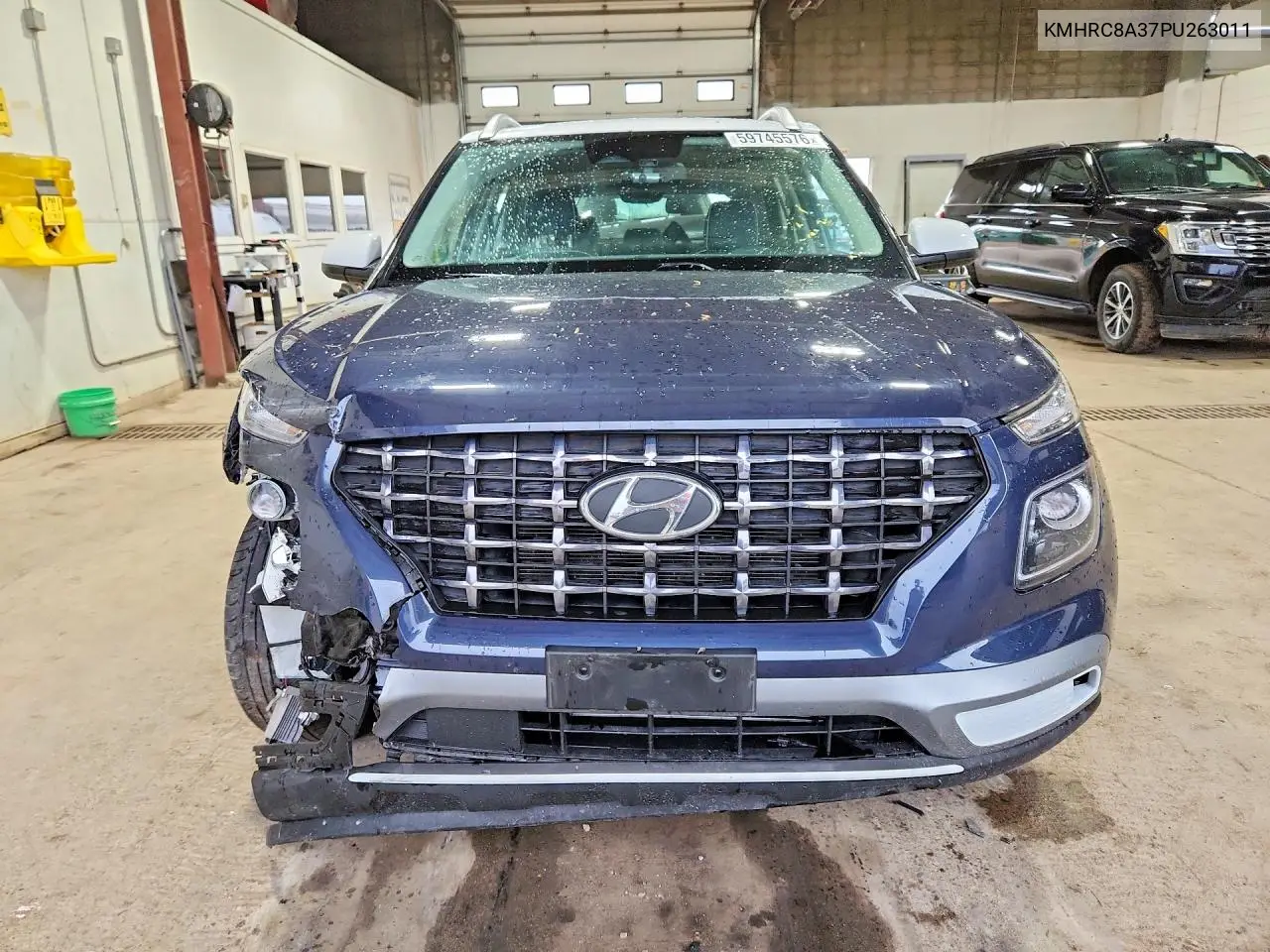 2023 Hyundai Venue Limited VIN: KMHRC8A37PU263011 Lot: 59745576