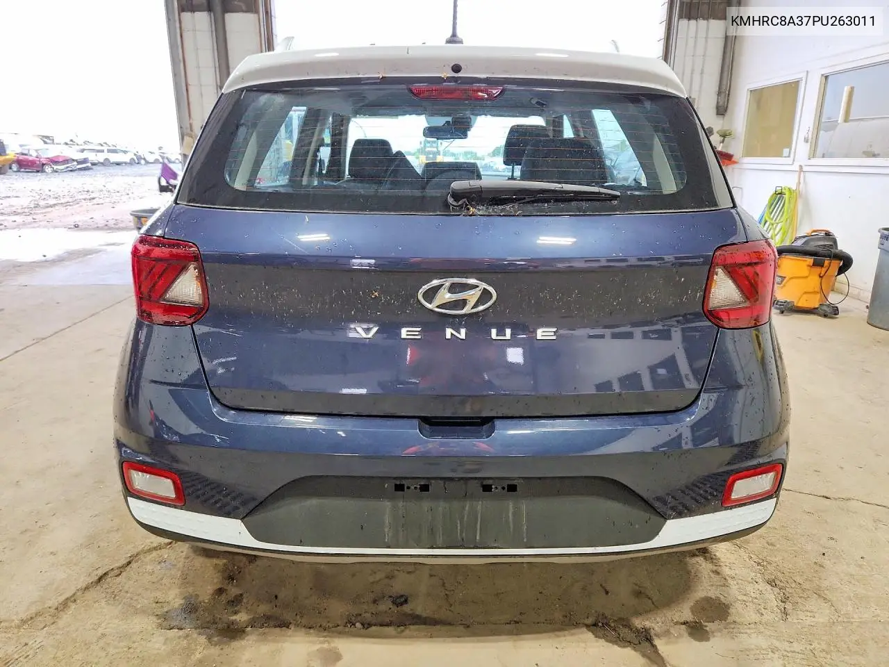 2023 Hyundai Venue Limited VIN: KMHRC8A37PU263011 Lot: 59745576