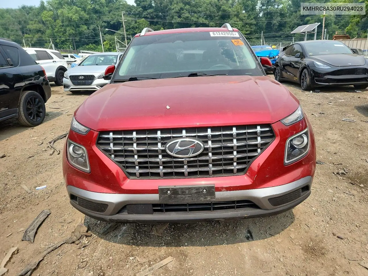 2024 Hyundai Venue Limited VIN: KMHRC8A30RU294023 Lot: 61242956