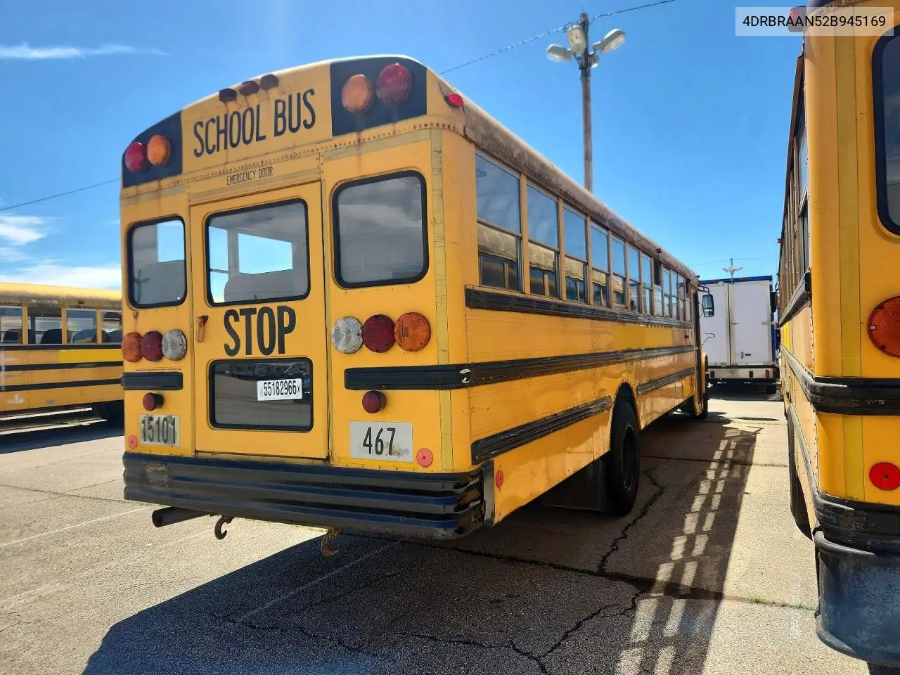 2002 Ic Corporation Ce Series School - School Bus VIN: 4DRBRAAN52B945169 Lot: 55182966